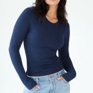 Solid Crew Neck Braless Long Sleeve in Navy